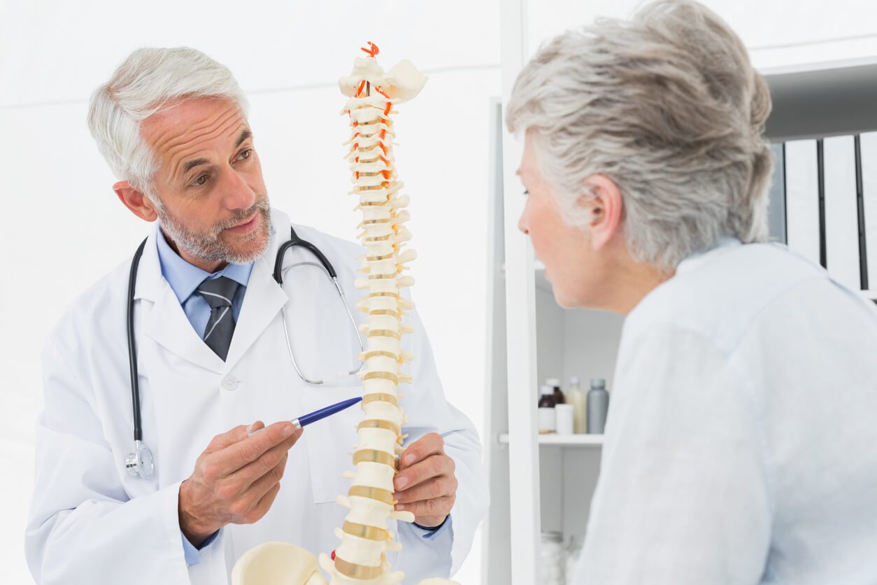 Spine doctor in Delhi